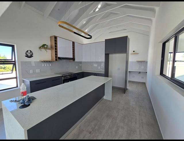 3 BEDROOM HOUSE FOR SALE IN SHELLEY POINT